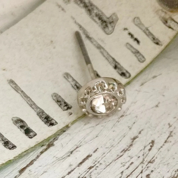 DIAMOND HALO DAINTY STATEMENT STUD EARRINGS SET - Picture 2 of 2